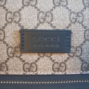 Gucci GG Supreme Luggage